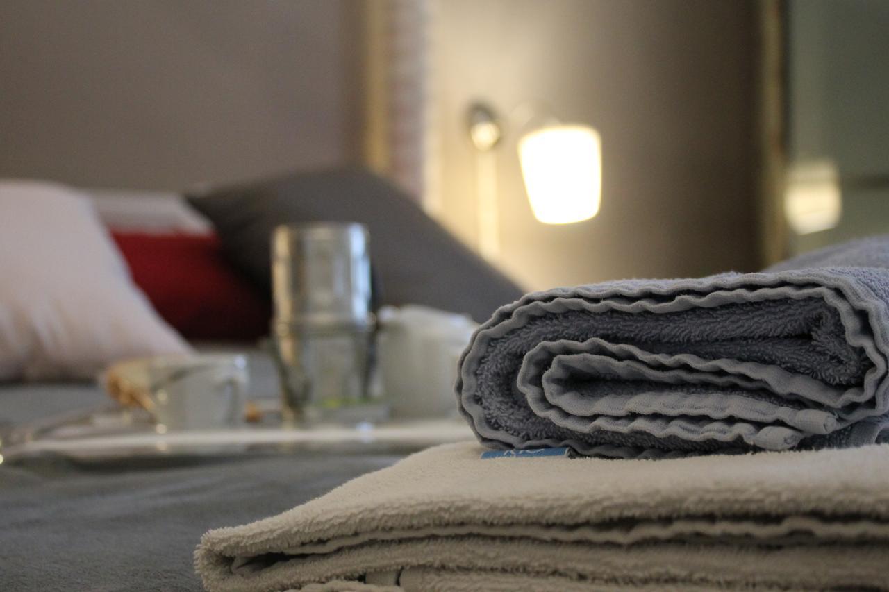 Bed and Breakfast Al 68 Di Piazza Cavour Nápoles Exterior foto